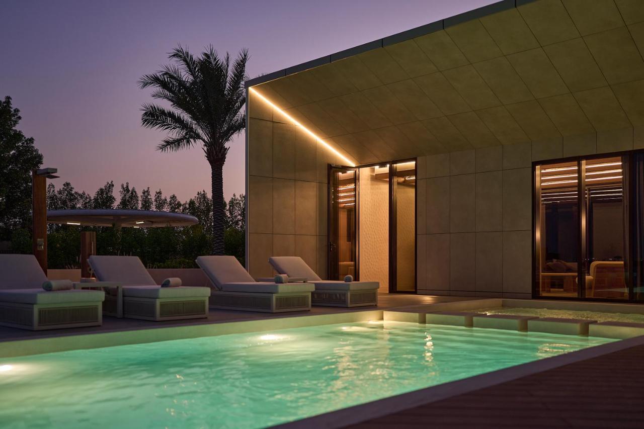 Erth Abu Dhabi Hotel Экстерьер фото